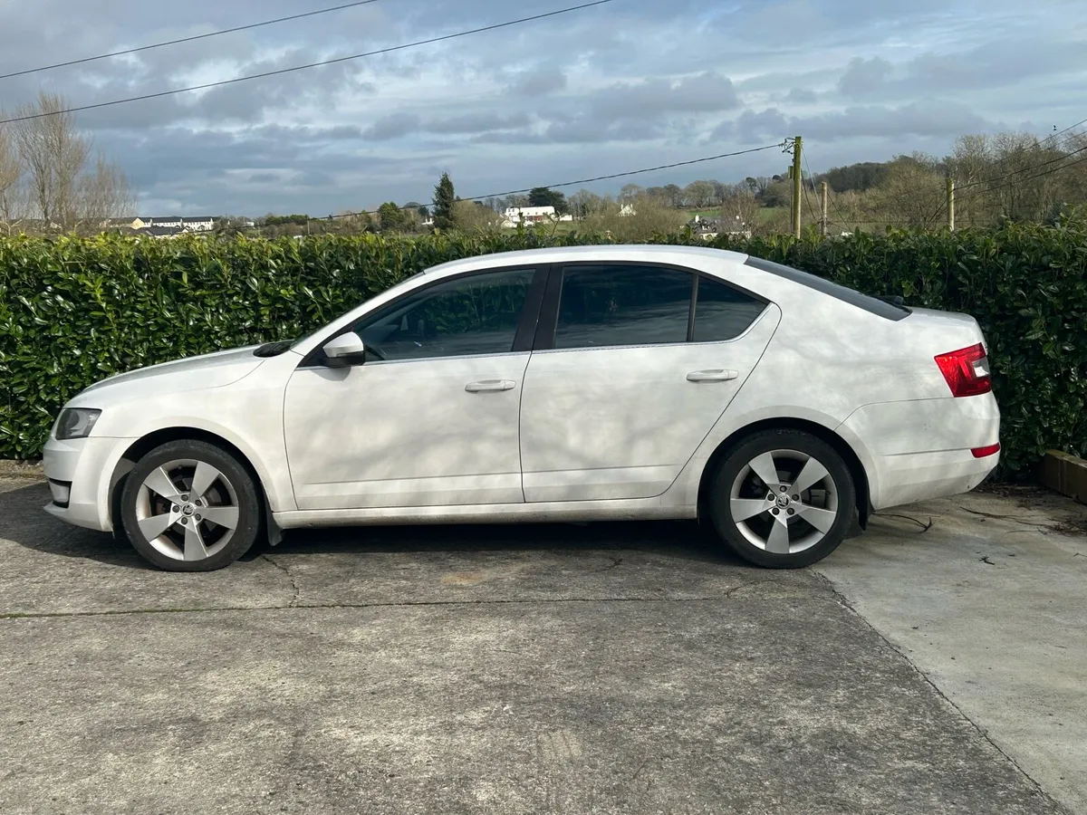 Skoda Octavia Style 1.6 tdi - Image 4