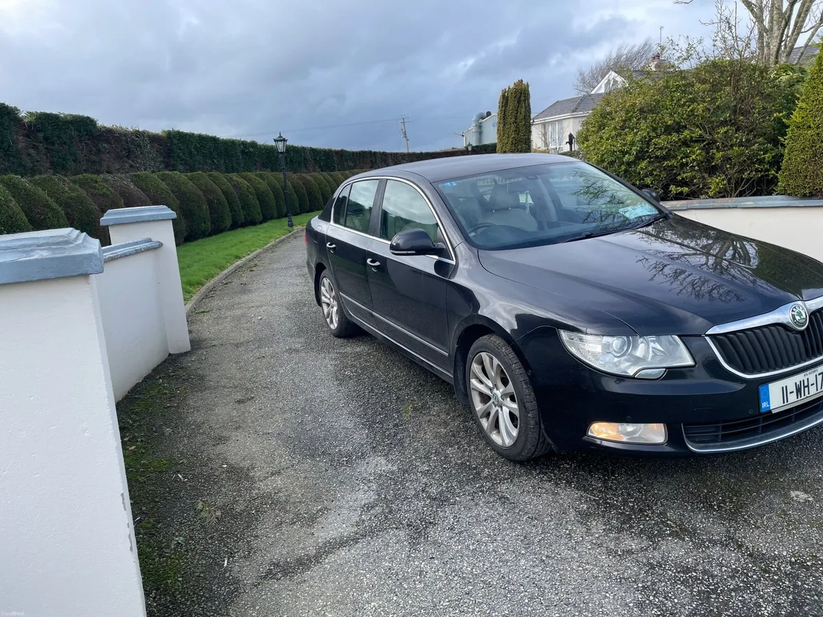 11 Skoda Superb 2.0 Tdi auto 140 hp - Image 2