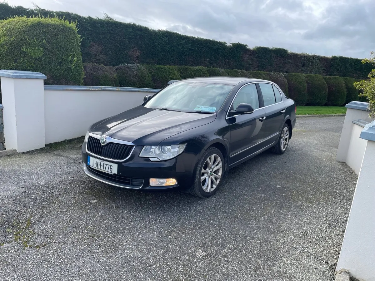 11 Skoda Superb 2.0 Tdi auto 140 hp - Image 3