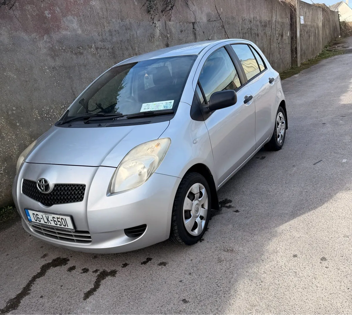 Toyota Yaris - Image 2