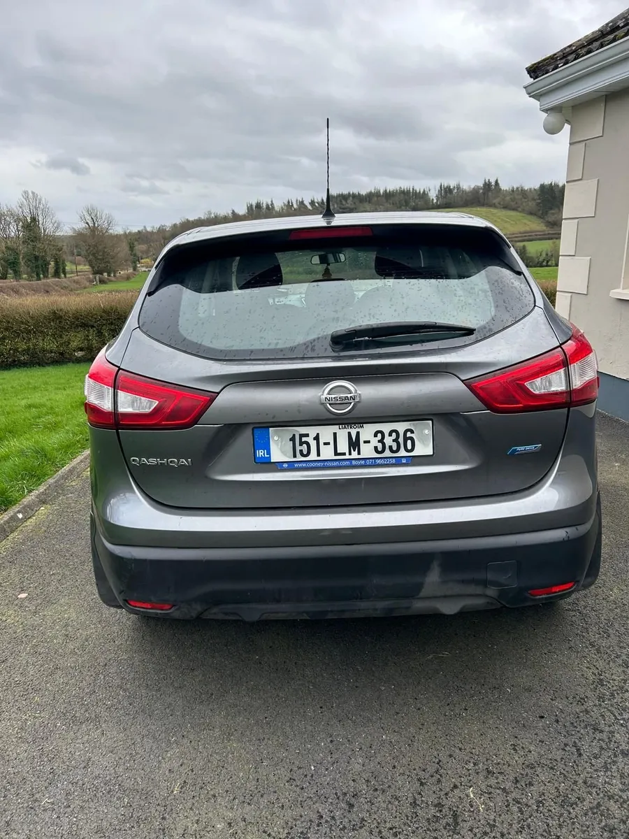 Nissan Qashqai 2015 - Image 2