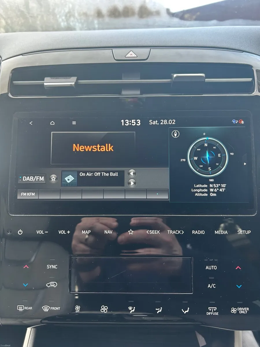 Hyundai Tucson Executive Plus 2 Tone - Image 2