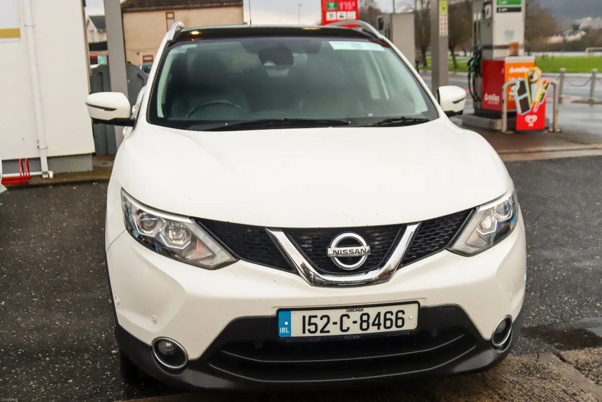 2015 Nissan Qashqai SV 1,5DCi Premium 5-dr - Image 2