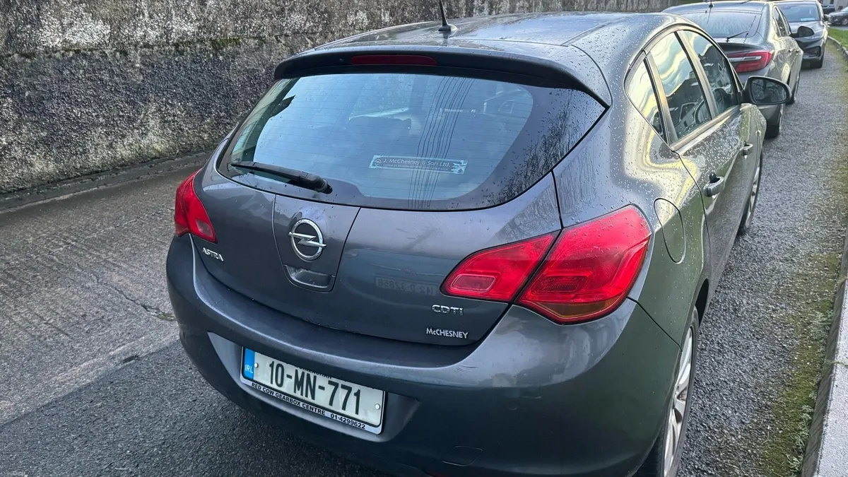 Opel Astra - Image 1