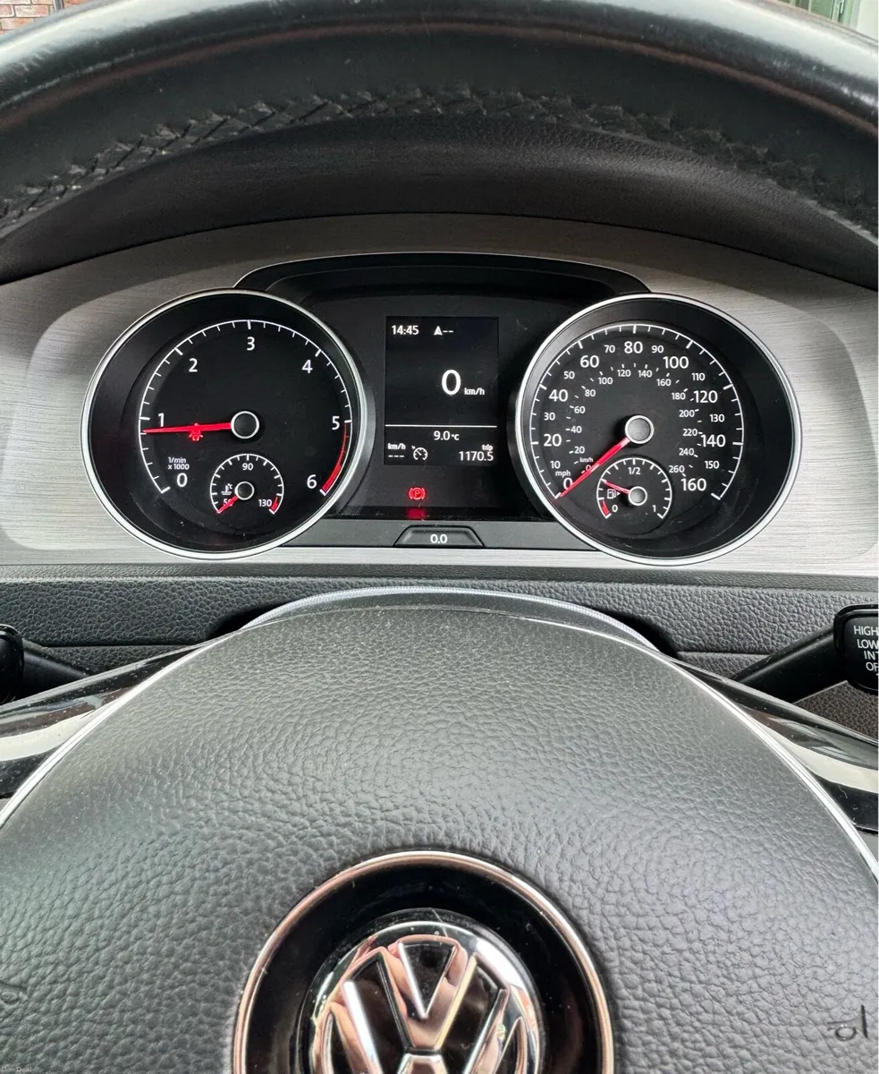 Volkswagen Golf 1.6TDI Bluemotion Match edition - Image 3
