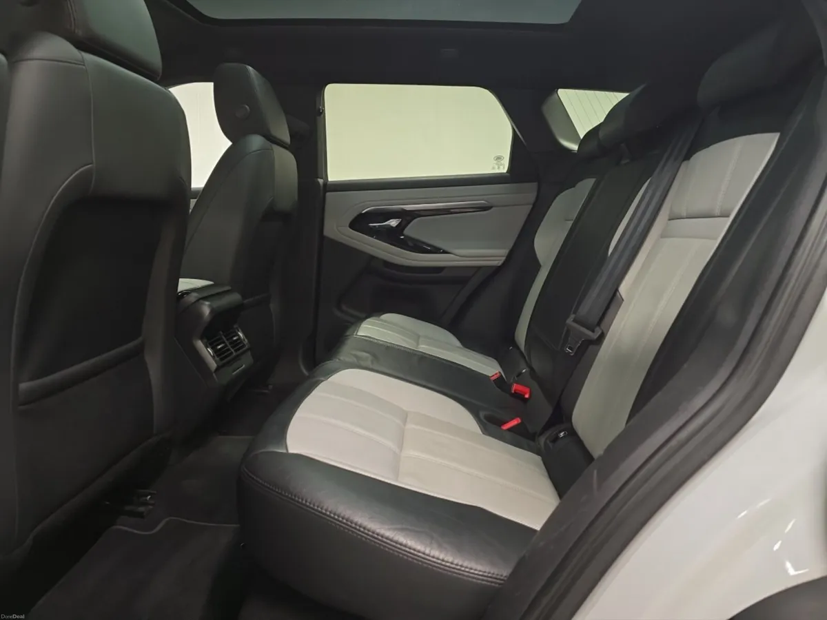 Land Rover Range Rover Evoque Hatchback R-Dynamic - Image 4