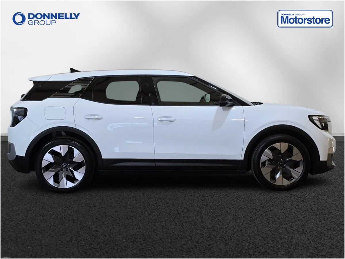 Ford Explorer Electric Estate Premium - Image 3