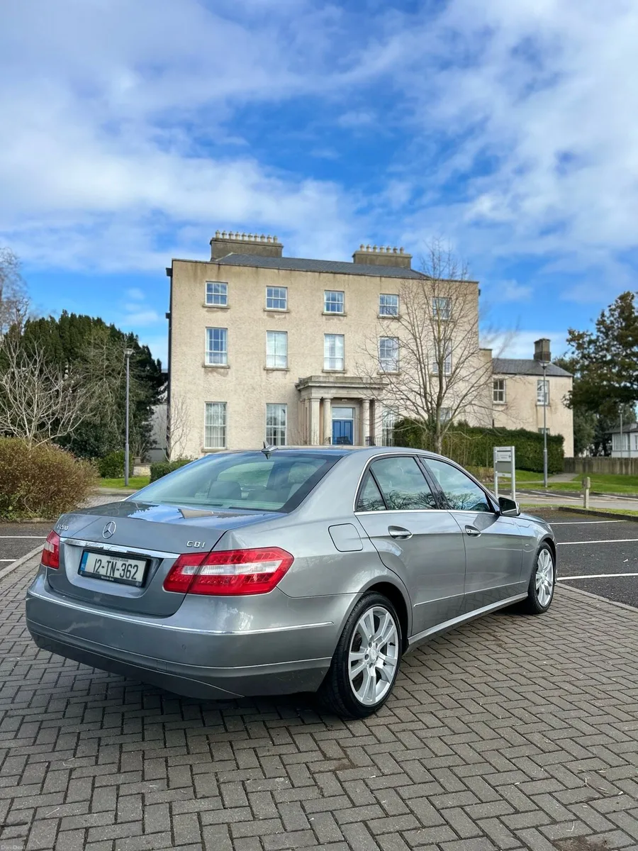 MERCEDES BENZ 2012 E CLASS BLUE MOTION AUTOMATIC - Image 3