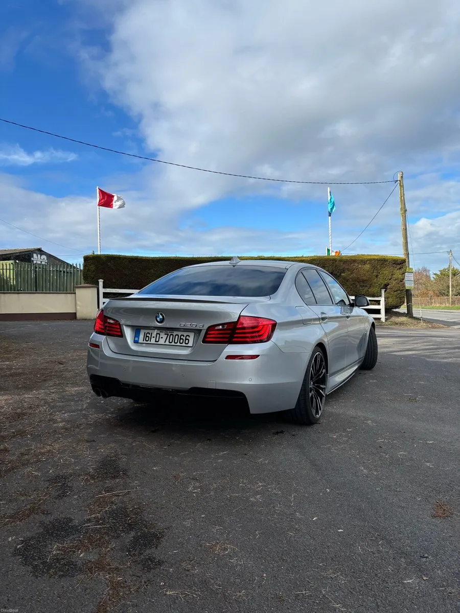 JUST SERVICED - LOW MILEAGE BMW 520D M SPORT - Image 4