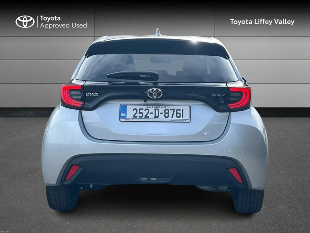 Toyota Yaris Yaris Hybrid  LUNA SPORT - Image 4