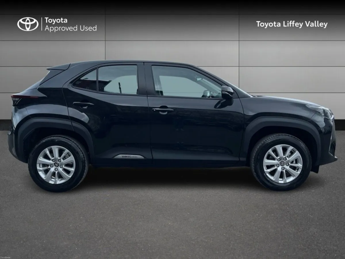 Toyota Yaris Cross YARIS CROSS LUNA - Image 3