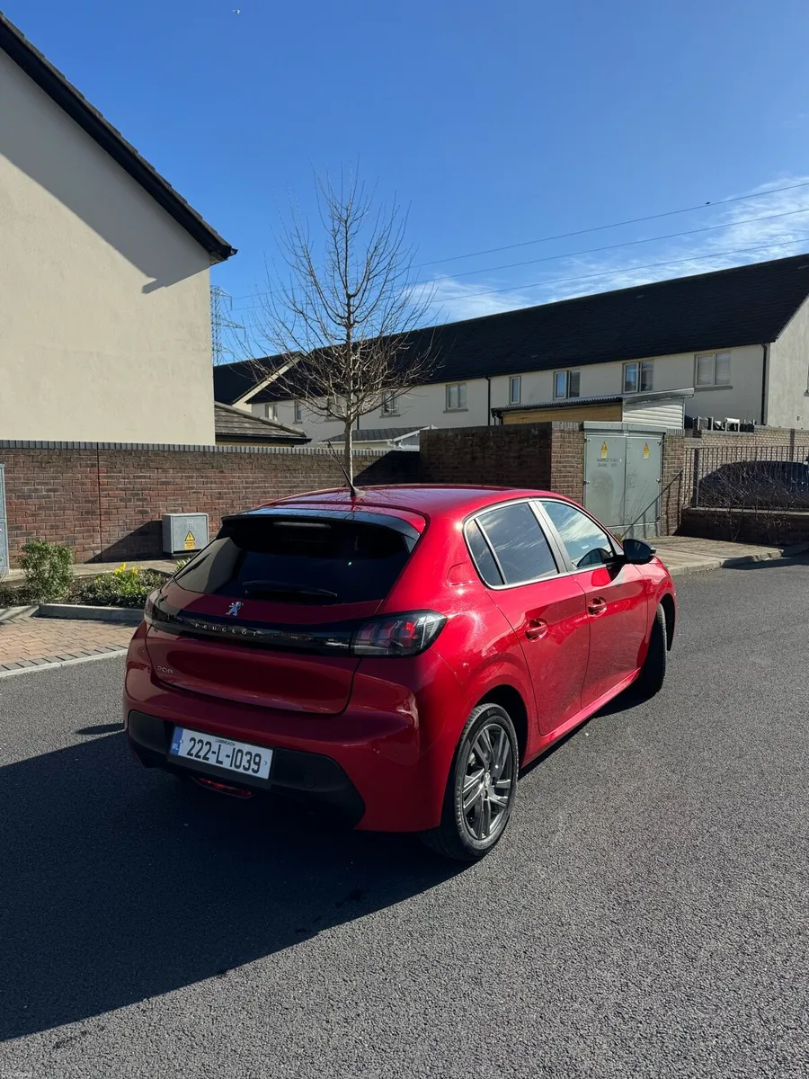Peugeot 208 1.2 Petrol 2022 - Image 4