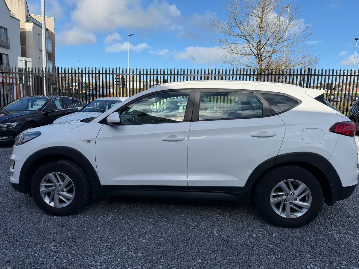 2019 (191) Hyundai Tucson Comfort 1.6 Petrol - Image 4