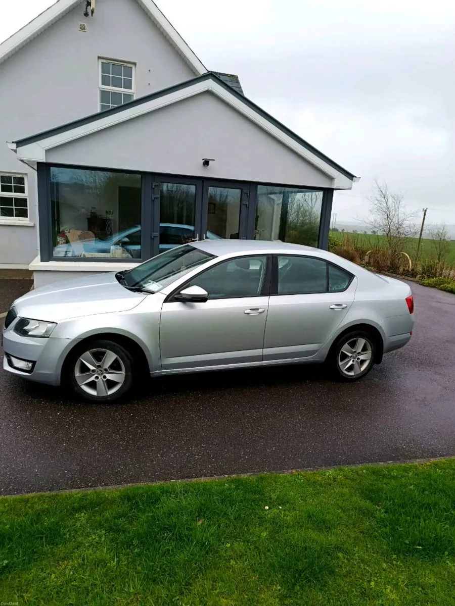 Skoda Octavia 1.6 Diesel Ambition - Image 3