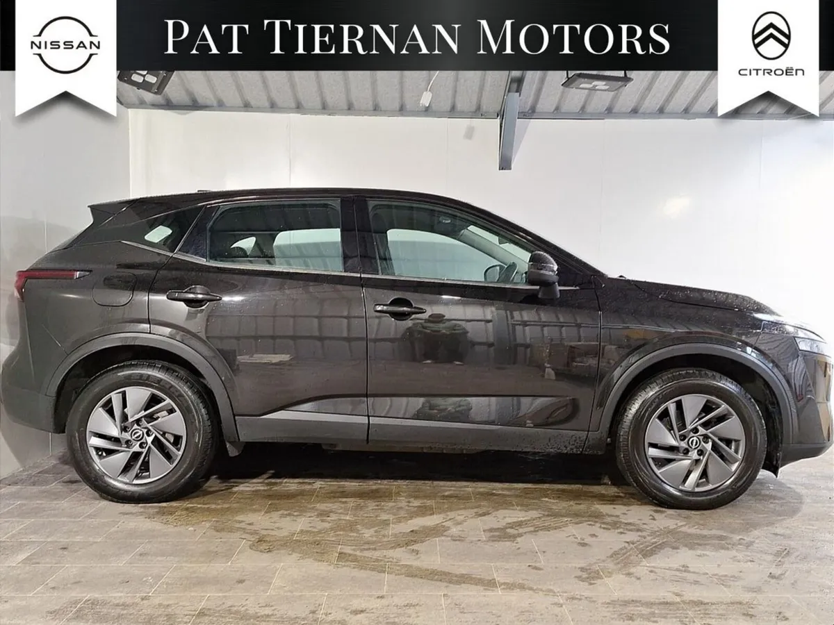 Nissan Qashqai 1.3 PET MILD HYBRID SV - Image 3