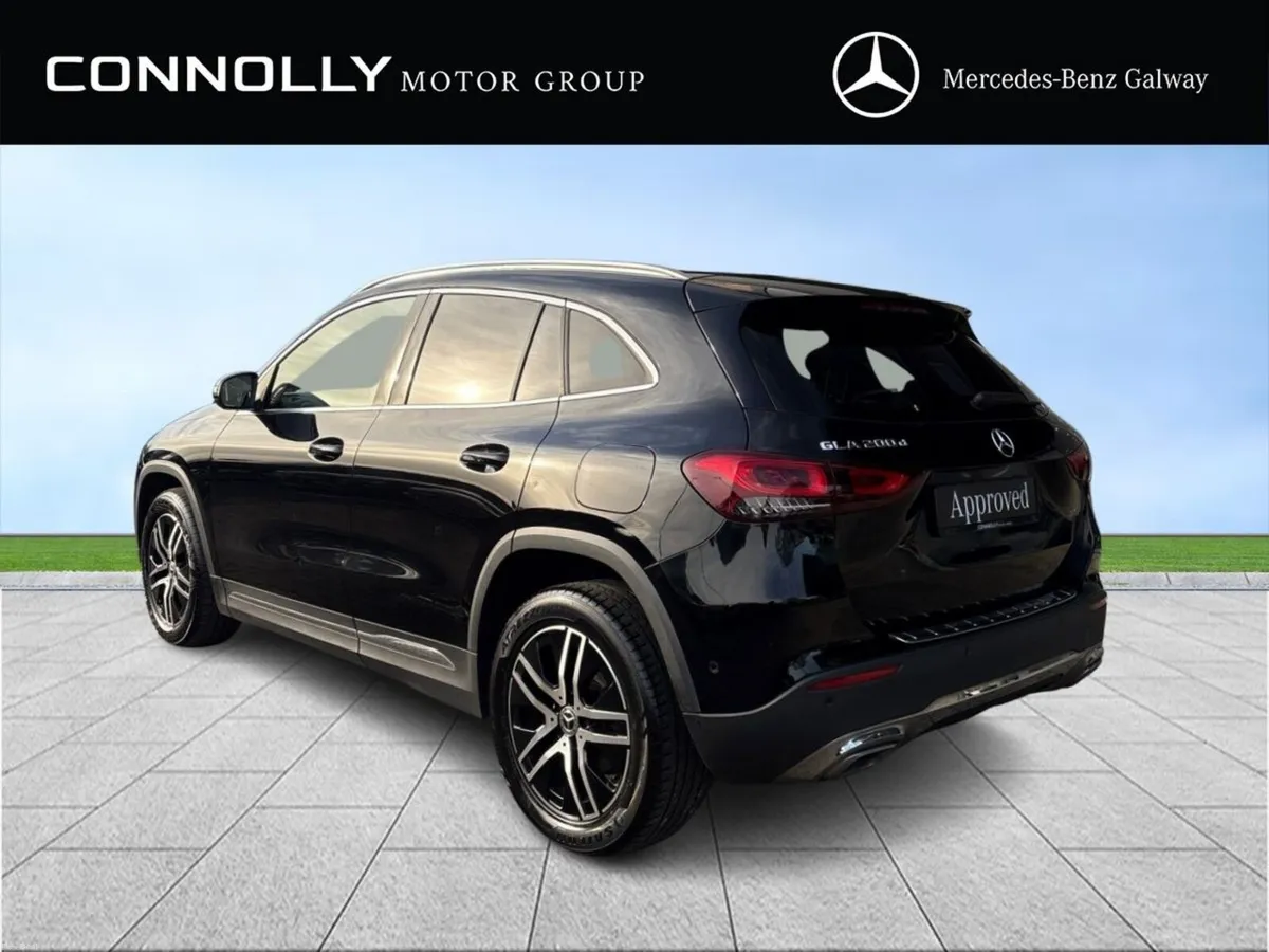 Mercedes-Benz GLA GLA 200d *Panoramic Sliding Sunr - Image 3