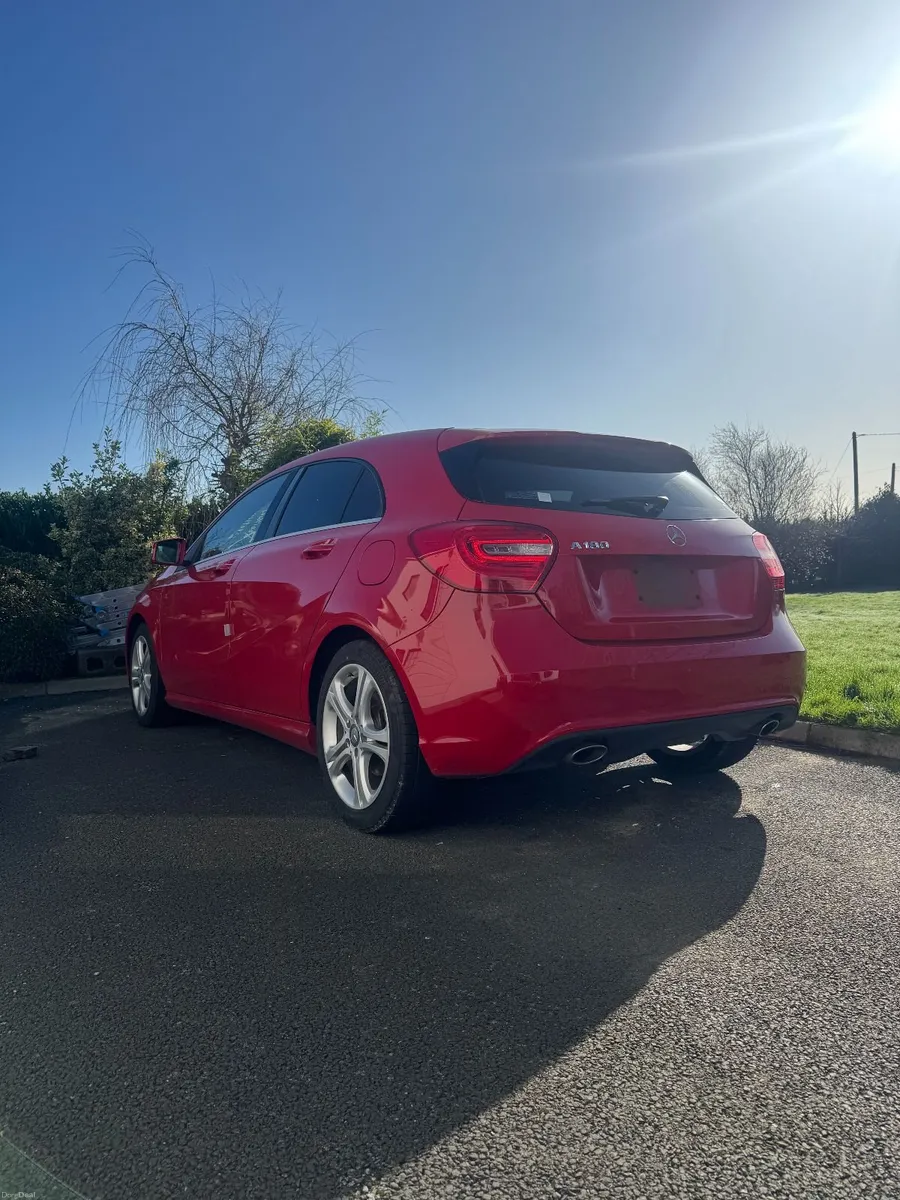 NEW! Japanese Import High Spec 152 Mercedes-Benz - Image 2