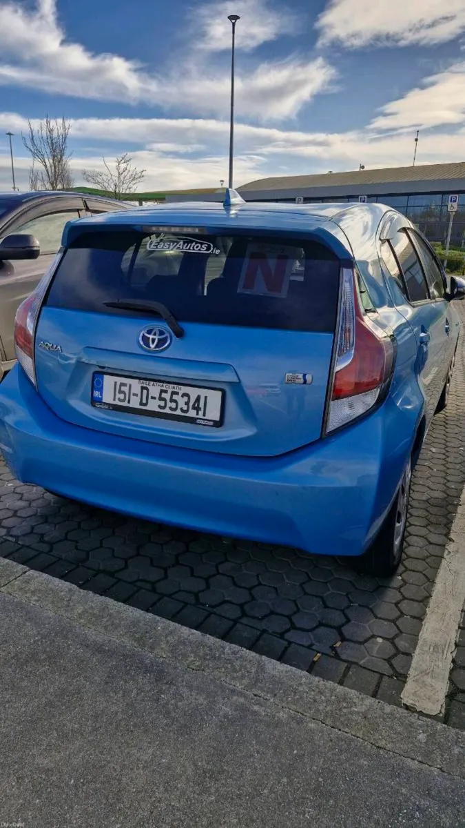 Toyota Aqua Petrol Hybrid 2015 - Image 4