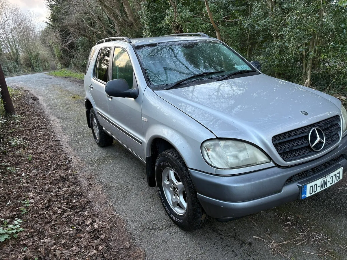 2000 Mercedes 270 ml - Image 2