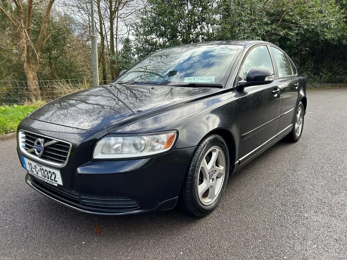 2012 Volvo S40.. New NCT and New Service - Image 2
