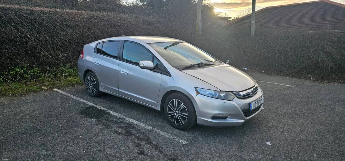 Honda Insight ZE2 2010 - Image 2