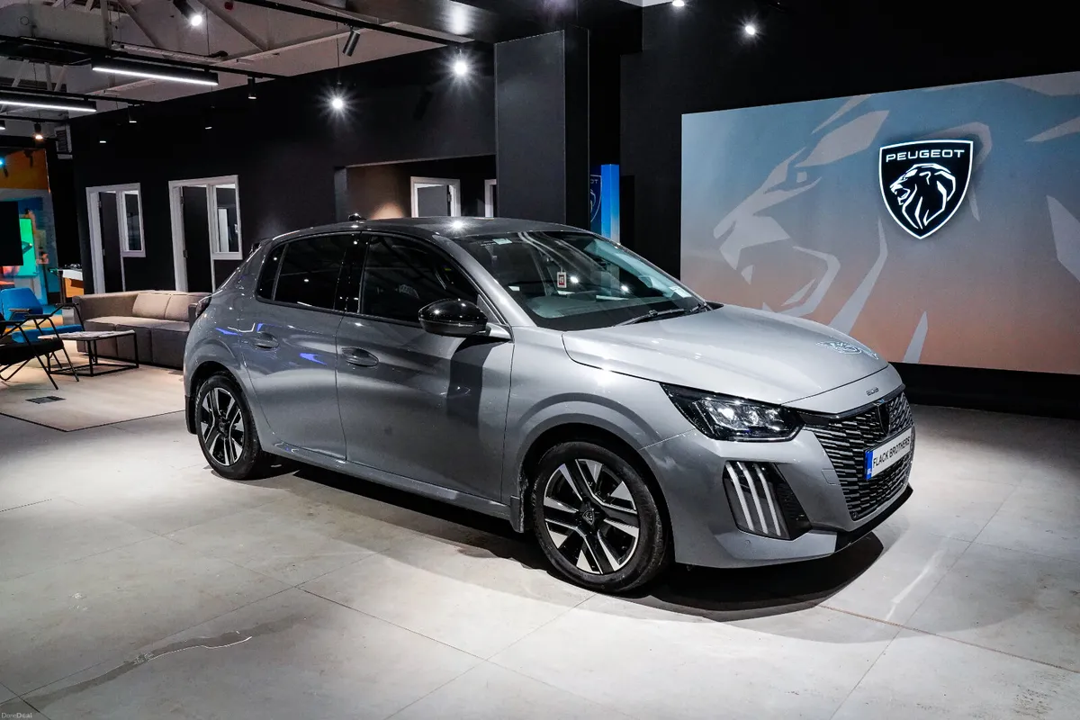 2024 Peugeot 208 Allure 1.2 PureTech 100bhp - Image 2