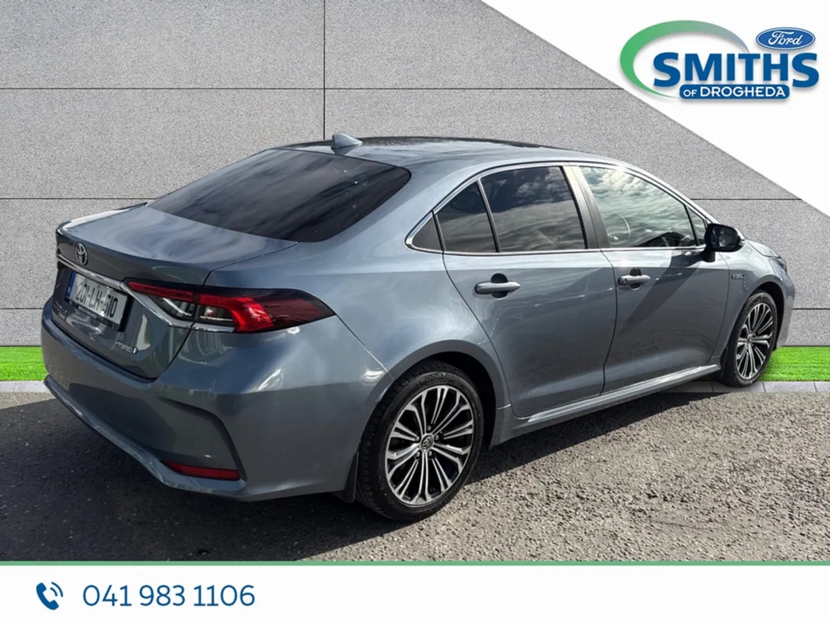 Toyota Corolla LUNA SPORT *AUTO* - Image 2