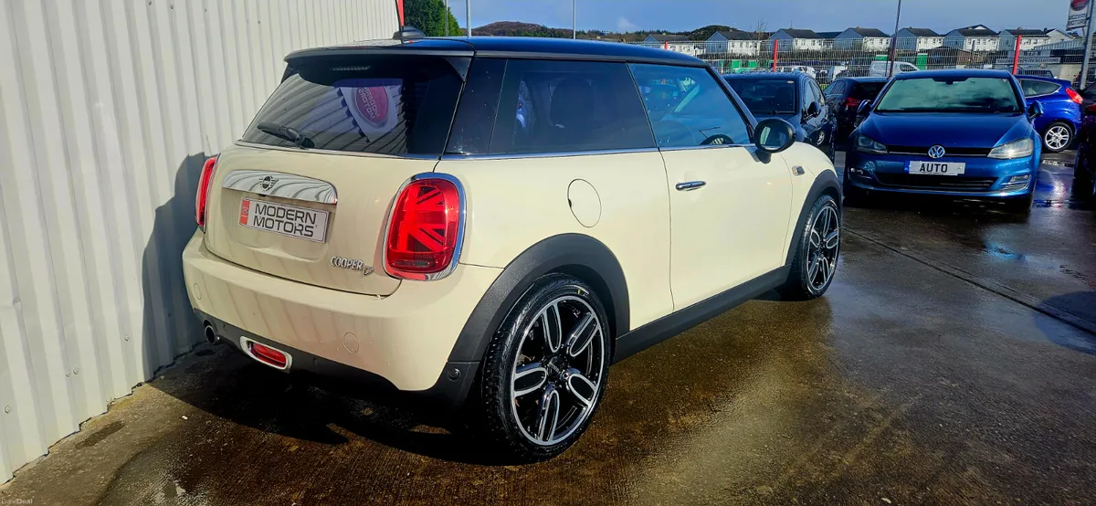 Mini Cooper automatic 1.5 diesel low kms - Image 6