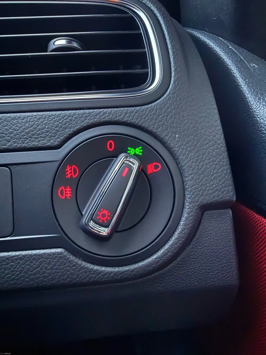 2015 1.2 tsi Volkswagen Polo Cross - Image 3