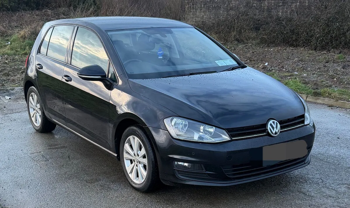 Volkswagen golf - Image 1