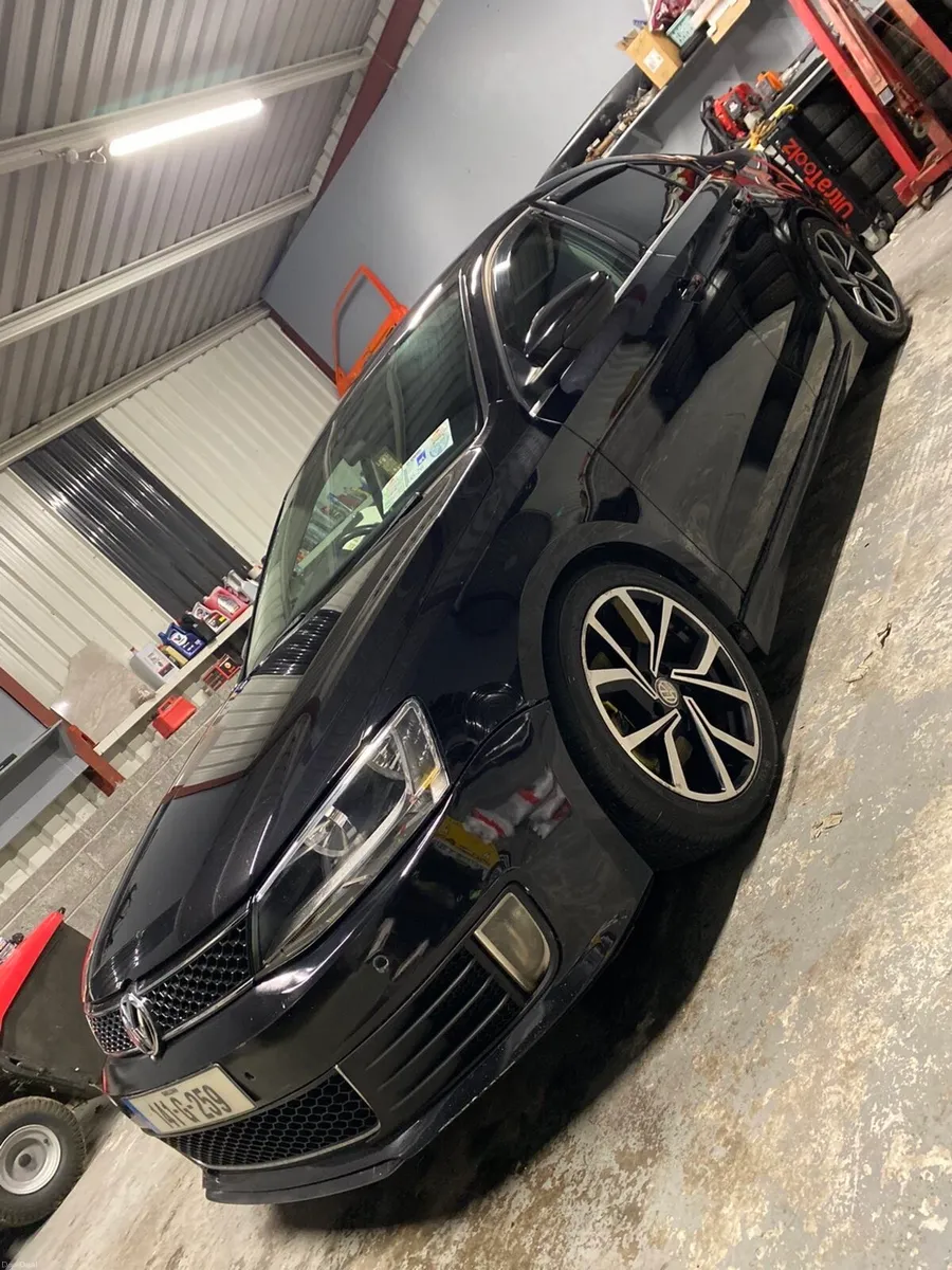 2014 vw Jetta - Image 3