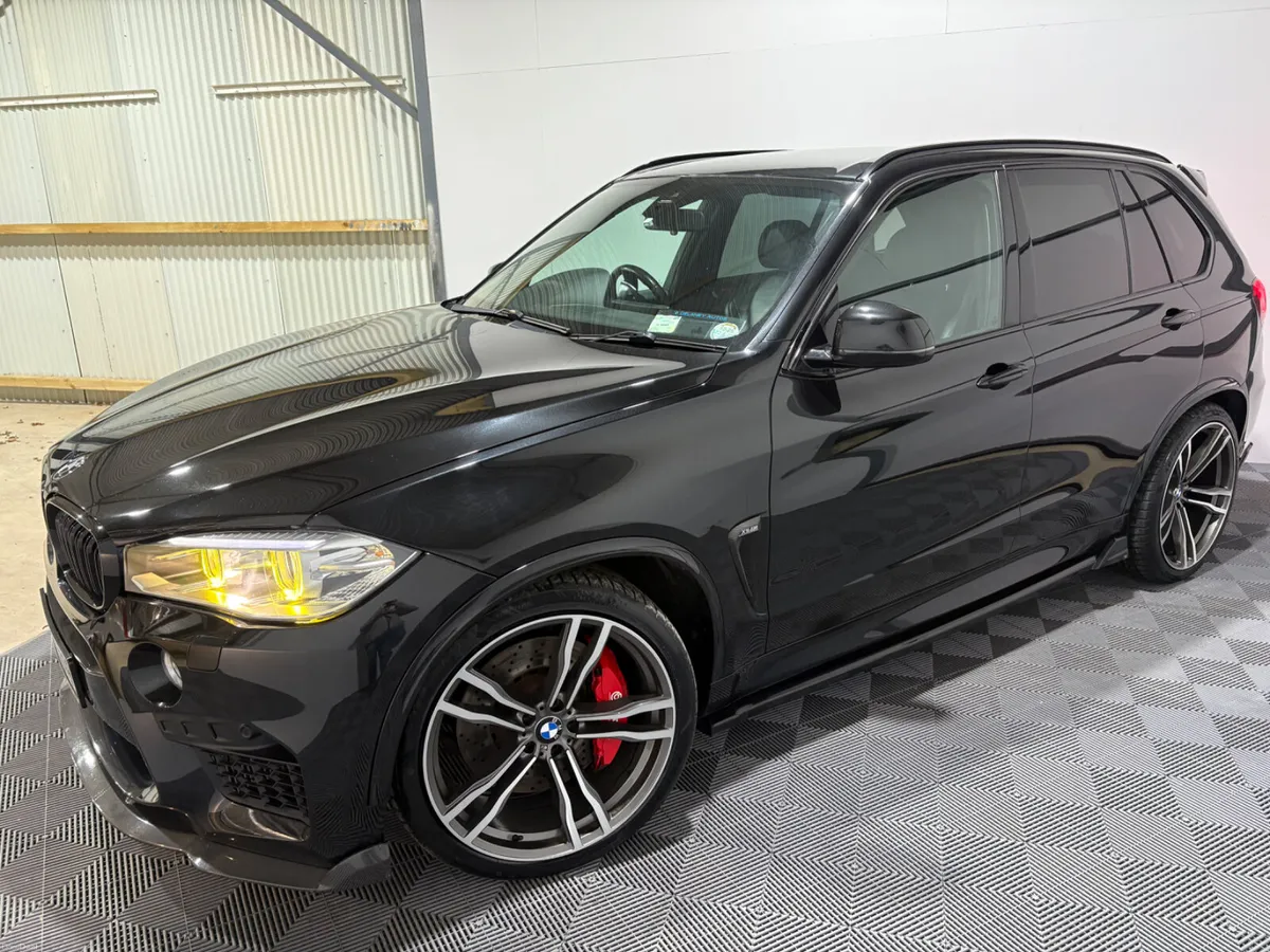 15 BMW X5 M Sport XDrive 30D 7 Seats - Image 4