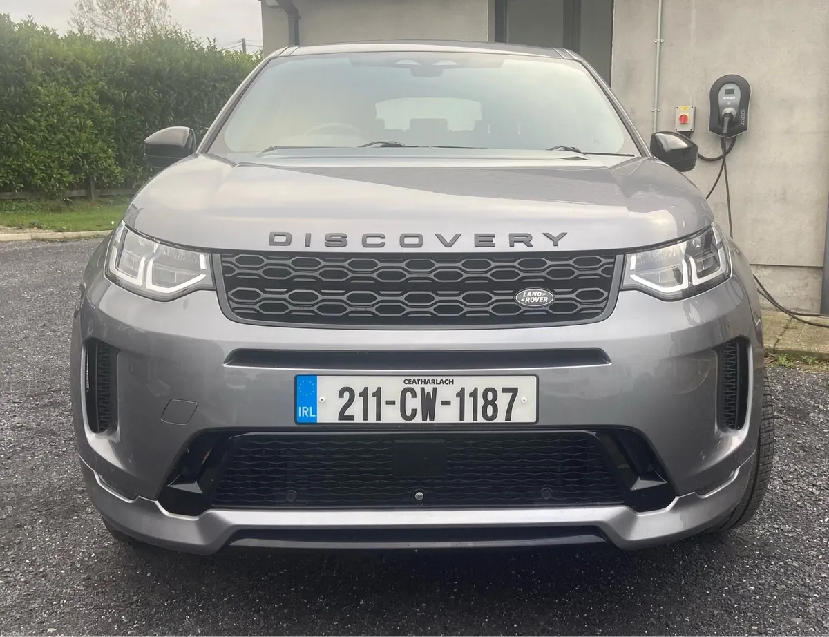 Discovery Sport High Spec R-Dynamic 300HP Plug-in - Image 4