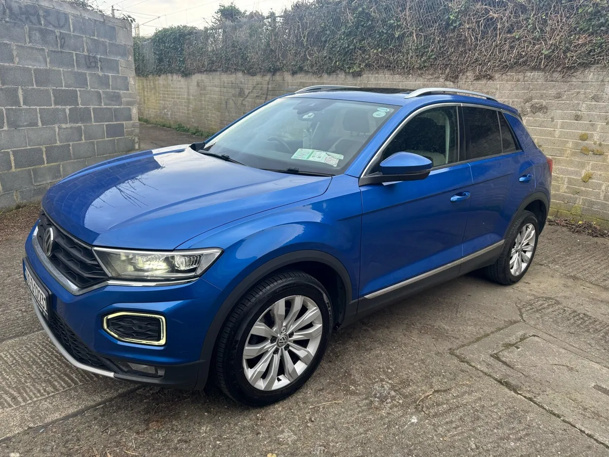 2019 VW T-Roc 1.5tsi low miles - Image 3