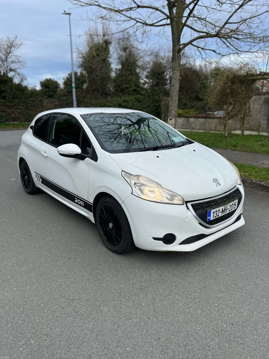 Peugeot 208 - Image 3