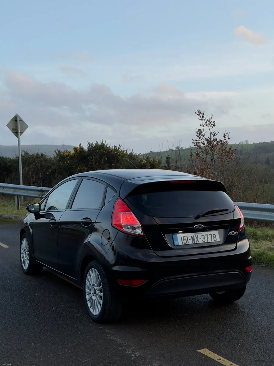 Ford Fiesta 1.5 TDCi (Titanium) - Image 4