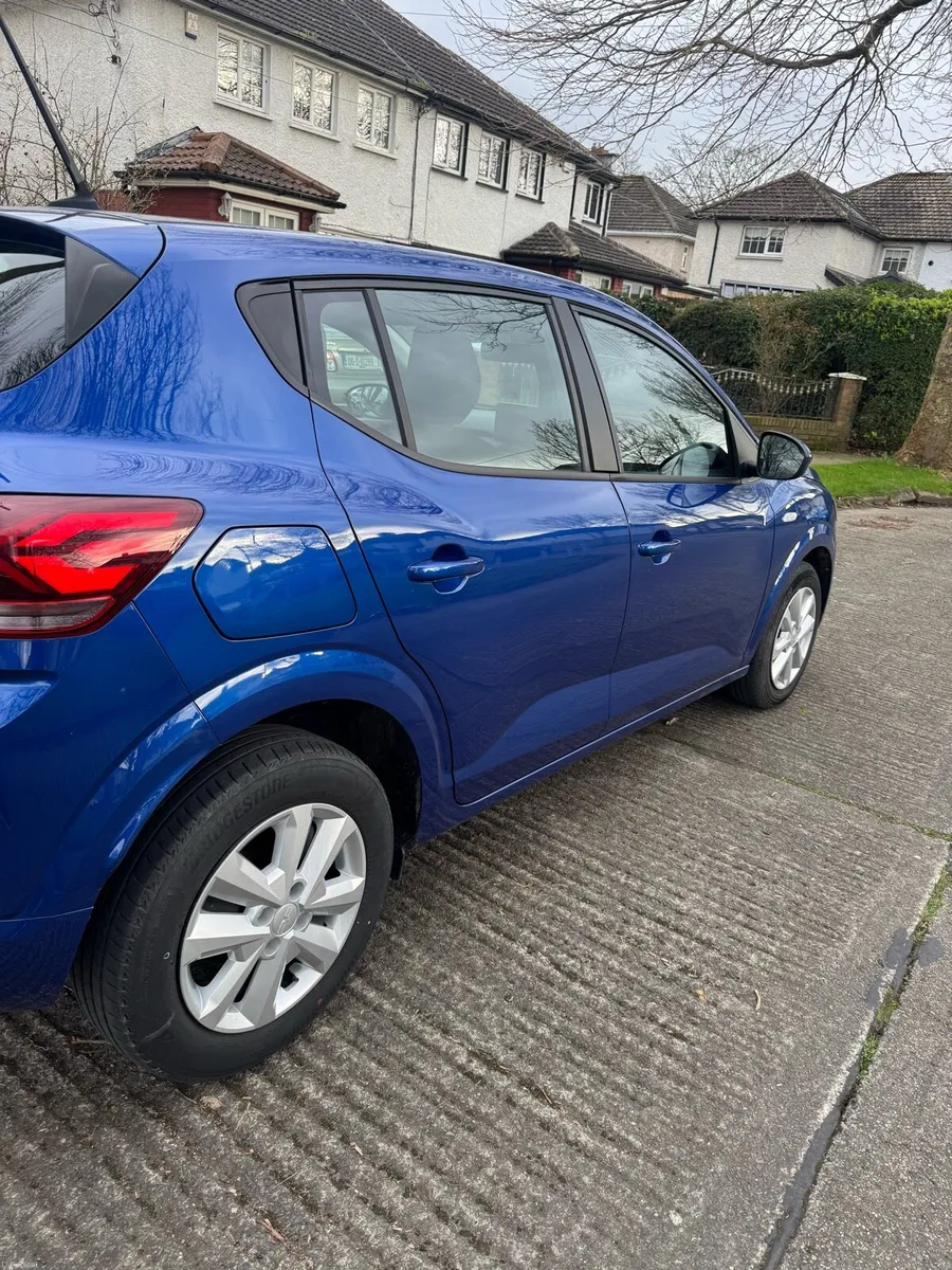 Dacia Sandero expression - Image 3