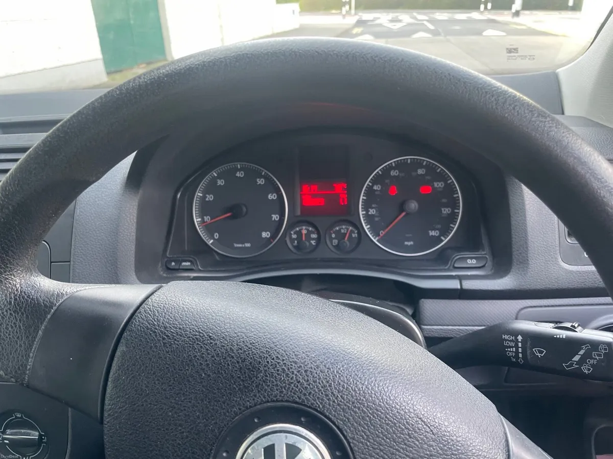 Volkswagen Golf 2008 - Image 2