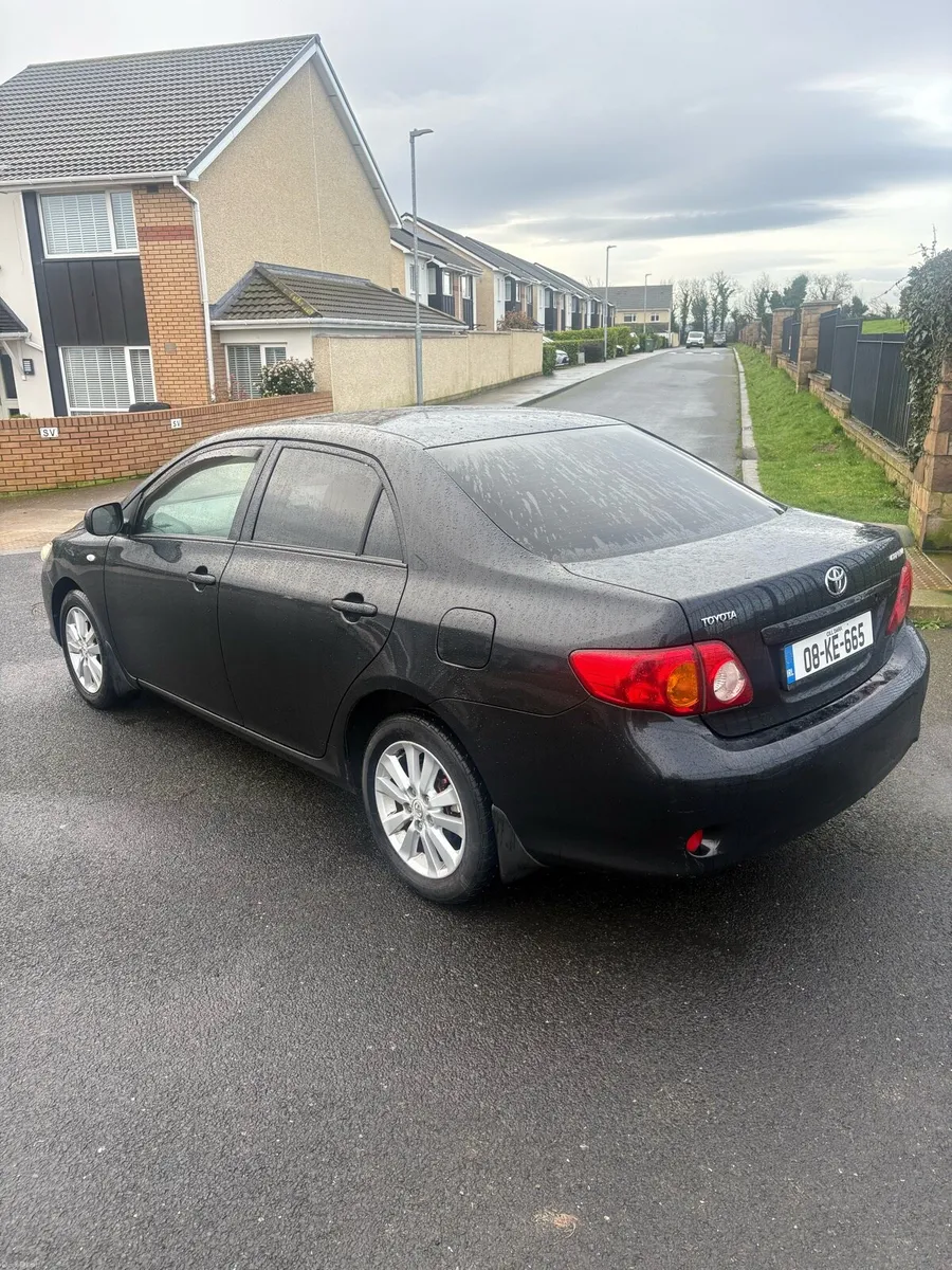 Toyota corolla - Image 3