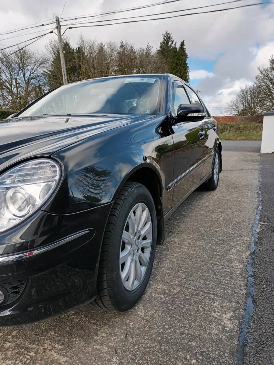 2007 Mercedes E200 - Image 4