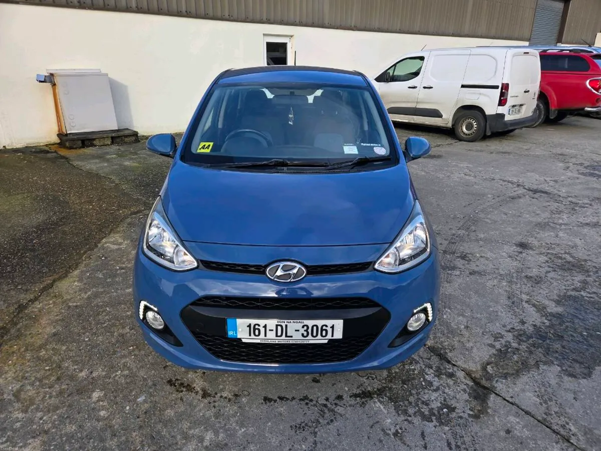 Hyundai i10 - Image 2