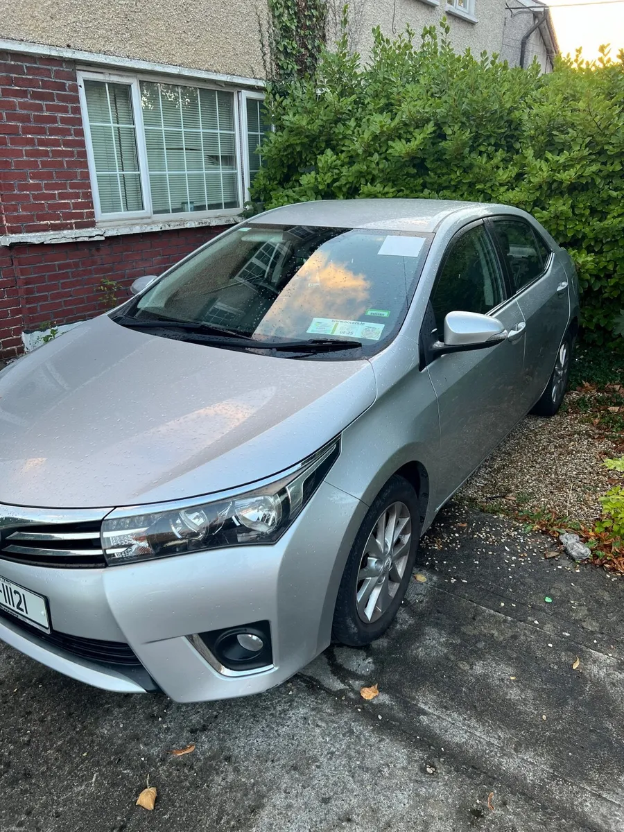 Toyota Corolla 2014 - Image 2