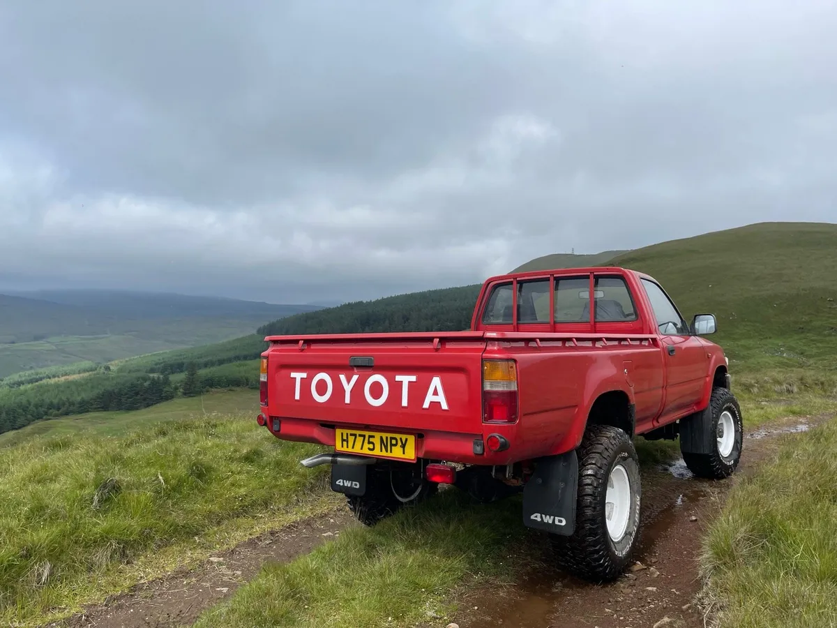 toyota hilux mk3 3.0td - Image 2