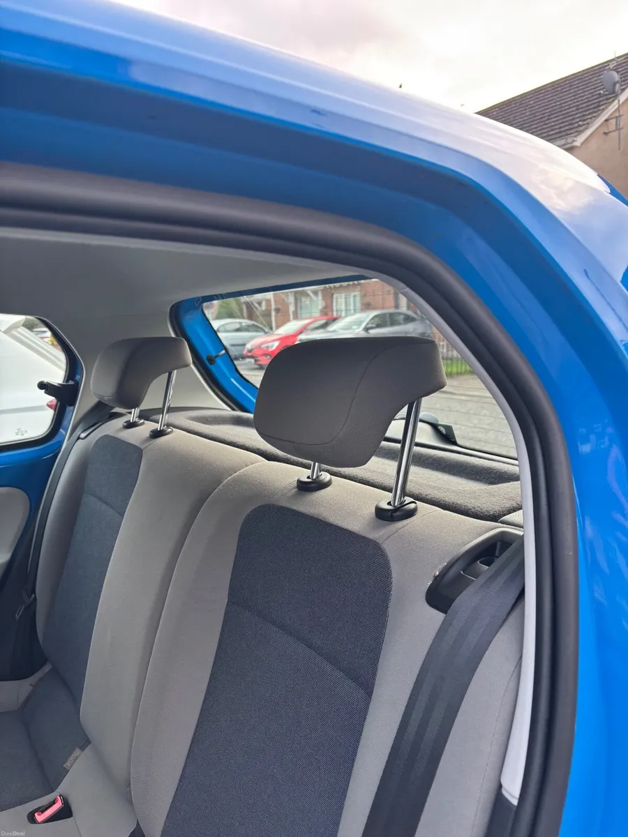 Volkswagen up! 2yr parts warranty / NCT passed - Image 4