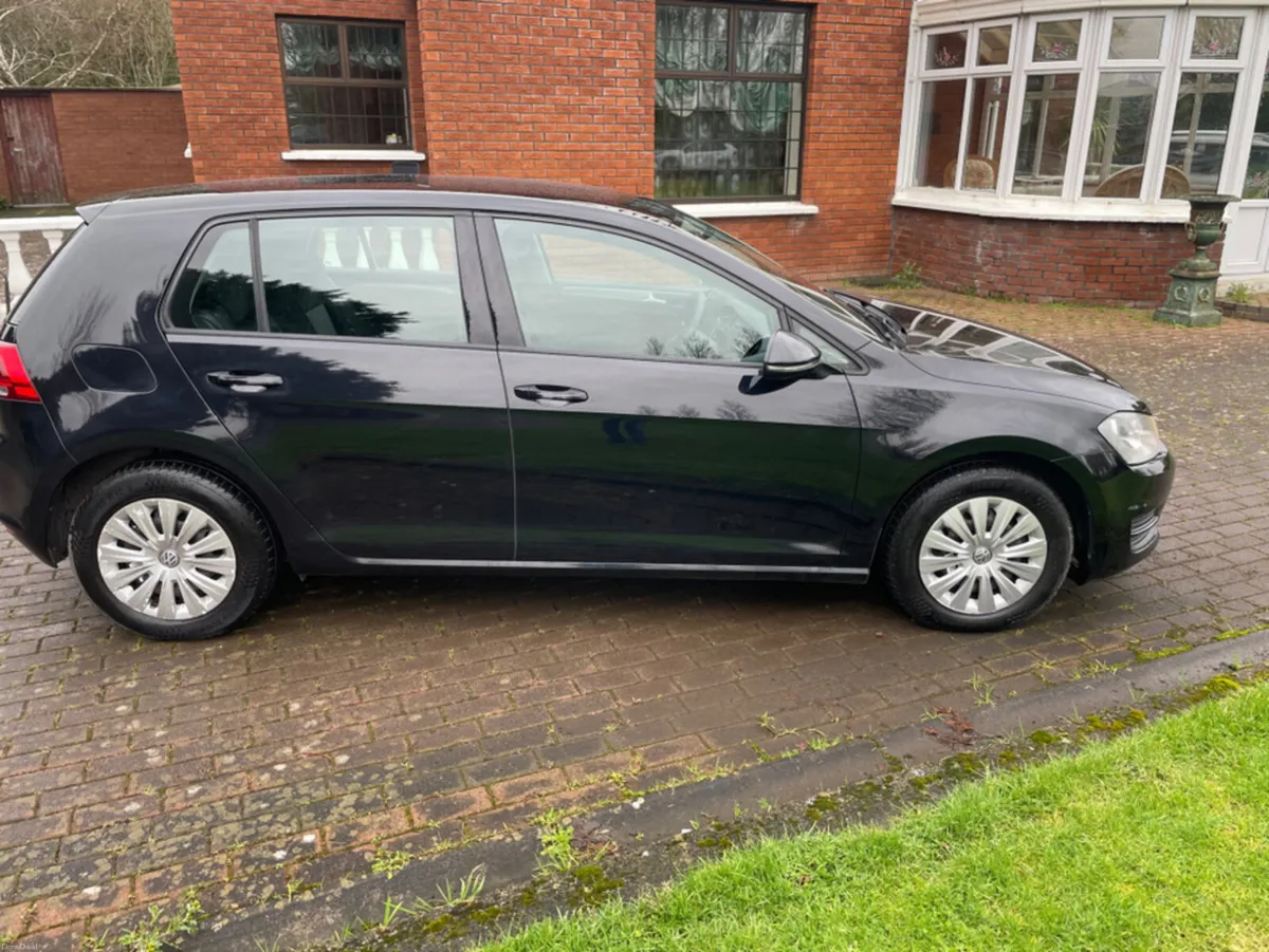 Volkswagen Golf 1.2 TSI S BLUEMOTION 85PS 5DR - Image 4