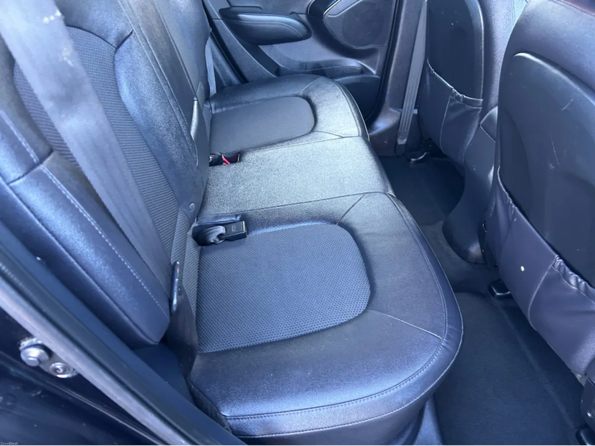 Hyundai ix35 1.7 EXECUTIVE //ONLY  78000KLMS///I O - Image 3