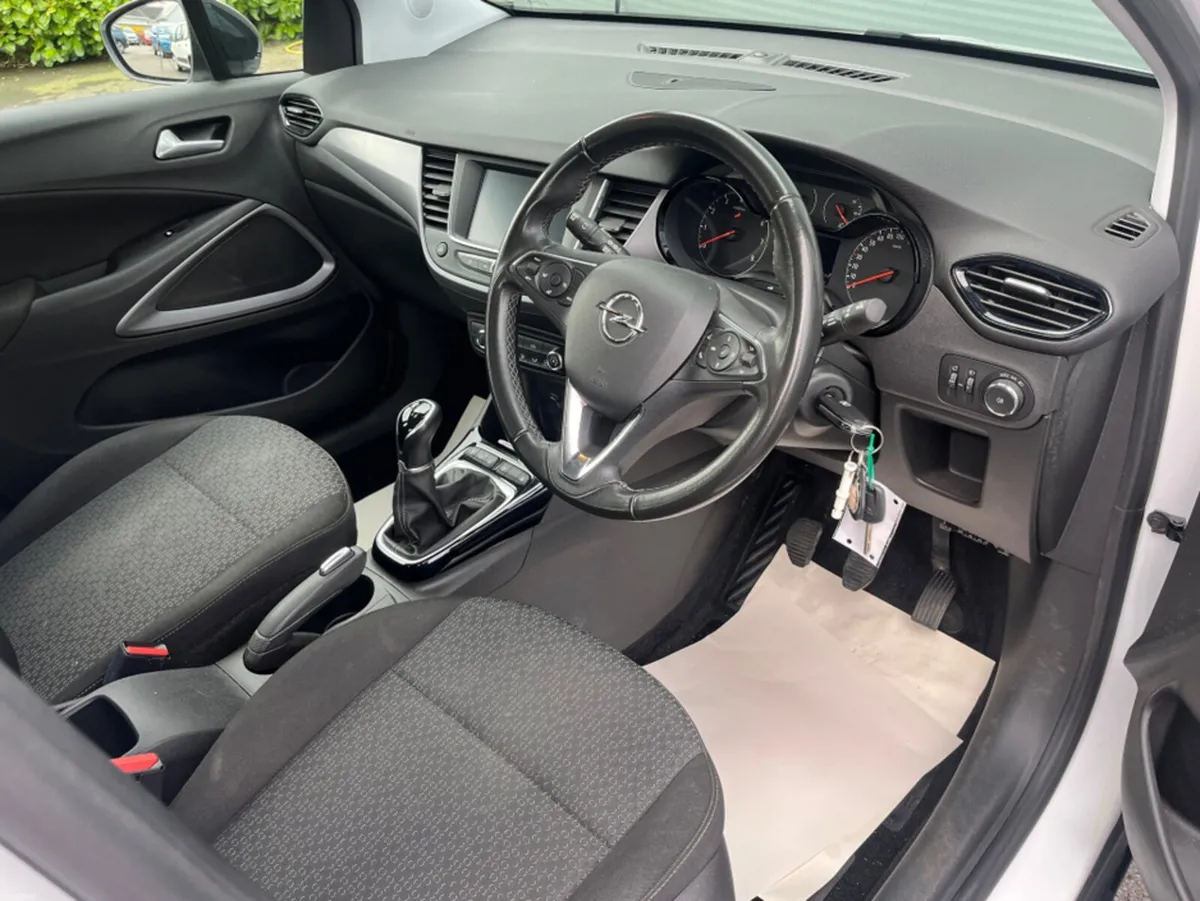 Opel Crossland SC-1.2 83 BHP Petrol * Low Mileage - Image 4
