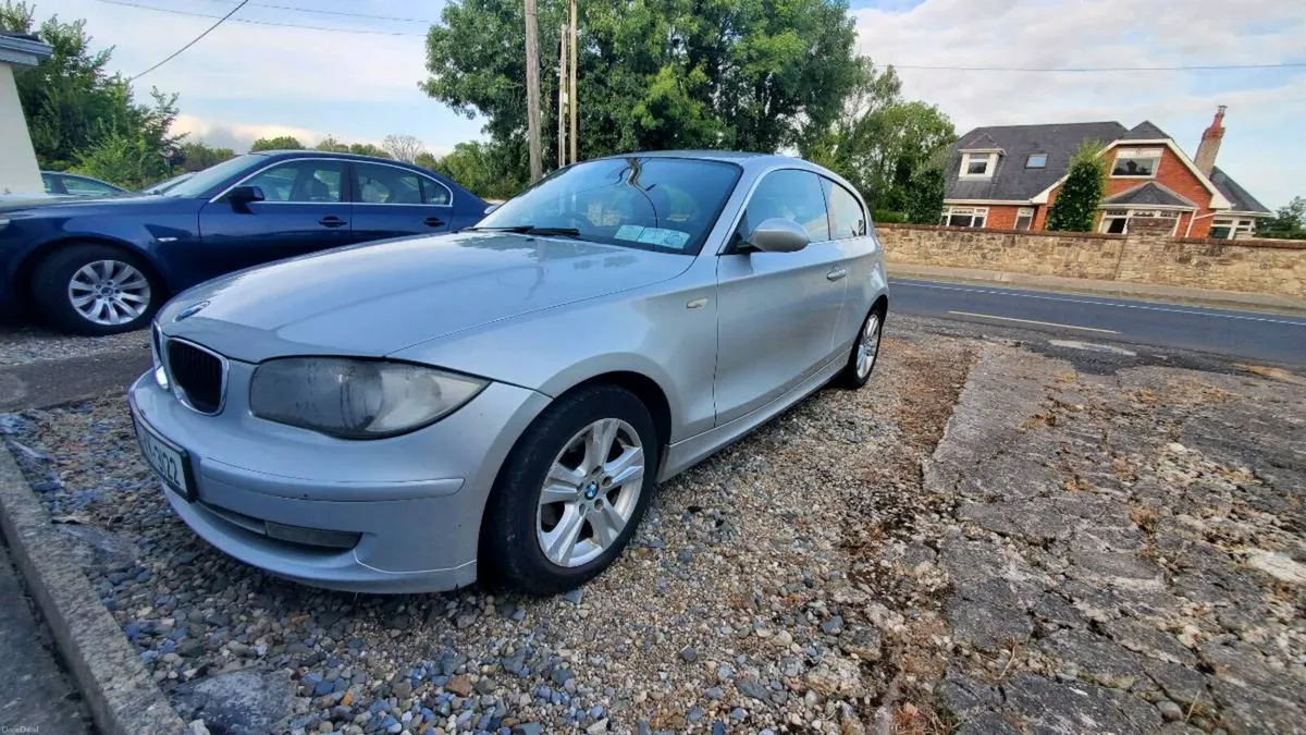 BMW 116i automatic - Image 1