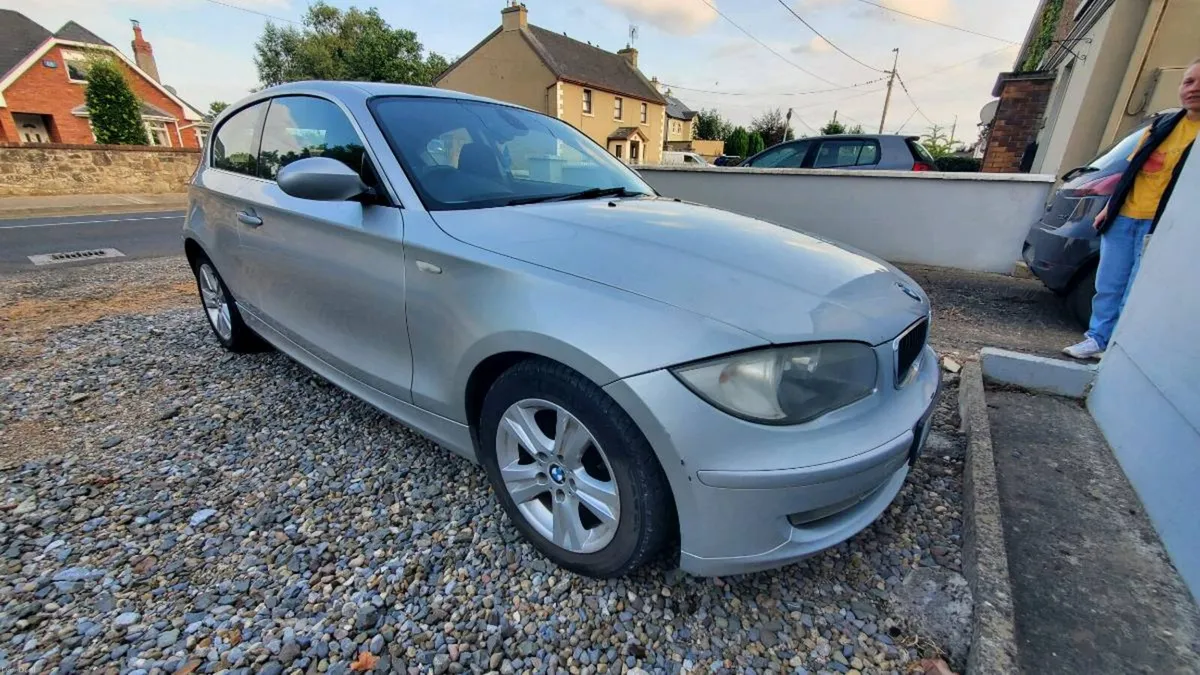 BMW 116i automatic - Image 2