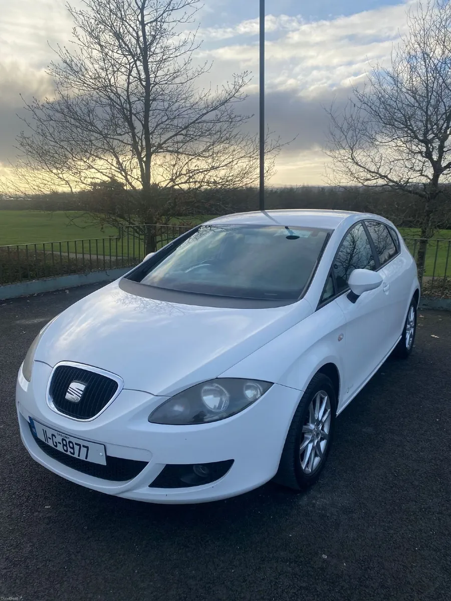 SEAT Leon 2011 - Image 1